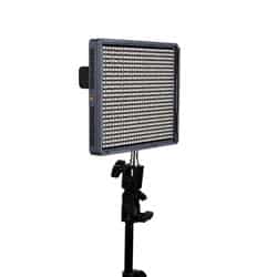 Antorcha LED Aputure Amaran HR672W (75º)