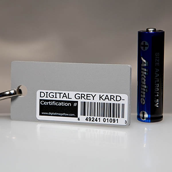 DGK-M Digital Grey Card Mini (67 x 33 x 3 mm)